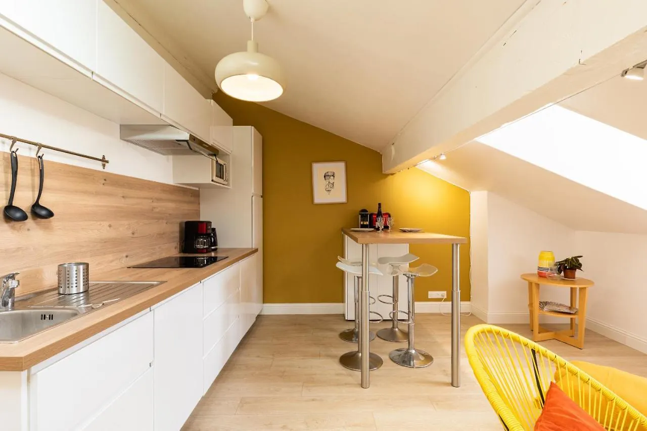 Appartement Dify Reinach - Jean Mace à Lyon France